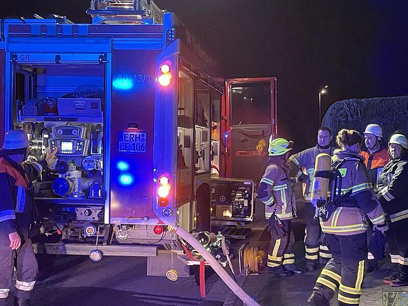 Brandgeruch im Heizungskeller sorgt für einen Feuerwehreinsatz in Großenseebach.