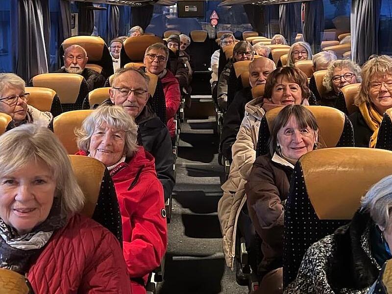 Gemeinsame Busfahrt der Theaterringe nach Würzburg zu Verdis Oper „La Traviata“.