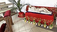 Das „Heilige Grab“ ist bis Osterdienstag in der Kirche Maria Bildhausen zu sehen. Das „Heilige Grab“ ist bis Osterdienstag in der Kirche Maria Bildhausen zu sehen.