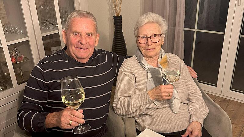 Irene und Heinz Schmitt aus Ramsthal feiern Diamantene Hochzeit. Irene und Heinz Schmitt aus Ramsthal feiern Diamantene Hochzeit.