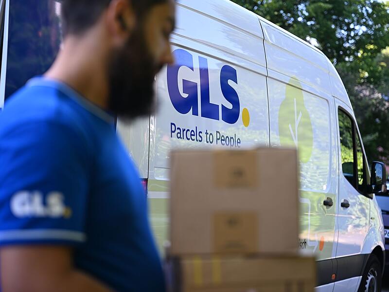 Paketbote von GLS Paketbote von GLS