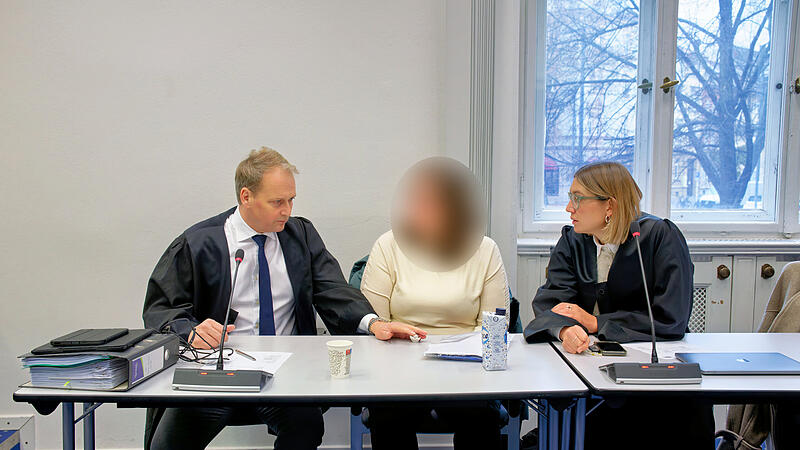 "Ich habe Klara nichts angetan", beteuerte die 33-j&auml;hrige angeklagte Pflegemutter im Prozess. Die Verteidiger Jochen Kaller und Mona Antretter pl&auml;dierten auf Freispruch f&uuml;r ihre Mandantin. "Die Angeklagte hat kein Motiv f&uuml;r so eine Tat."