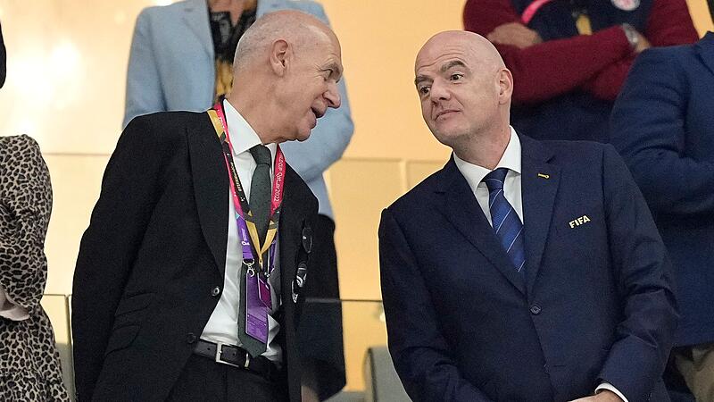 Bernd Neuendorf und Gianni Infantino Bernd Neuendorf und Gianni Infantino