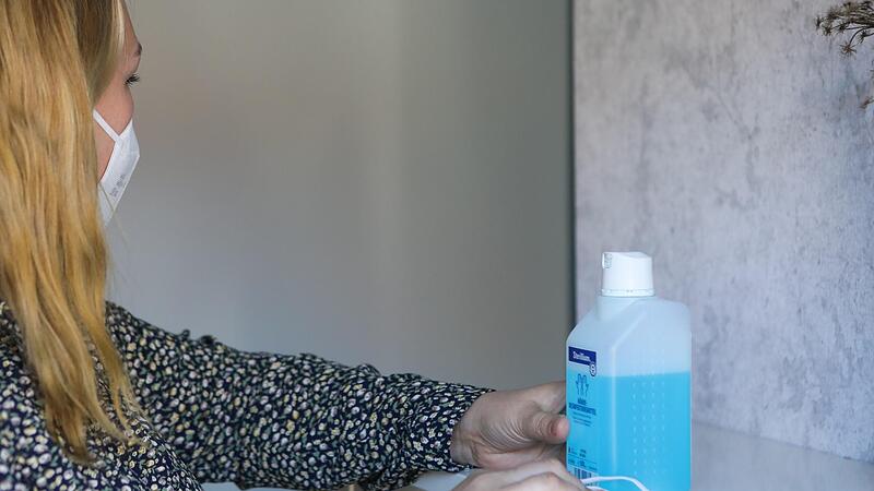 Nicht die Corona-Quarant&auml;ne sei das Problem,  sagt Lisa K., sondern die Reaktionen der Verwandten und Nachbarn     nach &uuml;berstandener Krankheit.Forchheim & Fr&auml;nkische Schweiz