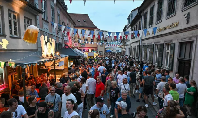 Zur Sandkerwa werden auch in diesem Jahr wieder 200.000 Besucher erwartet. Zur Sandkerwa werden auch in diesem Jahr wieder 200.000 Besucher erwartet.