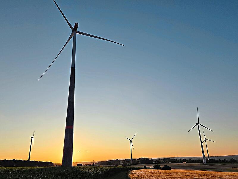 Die Verwaltungsgemeinschaft Kasendorf profitiert in Sachen gr&uuml;ner Strom von der Windkraft in Kasendorf und den gro&szlig;en Photovoltaikanlagen in Wonsees.Christine Fischer