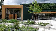 Ein Schmuckstück im Zentrum von Steinwiesen – die neue Kulturhalle. Ein Schmuckstück im Zentrum von Steinwiesen – die neue Kulturhalle.