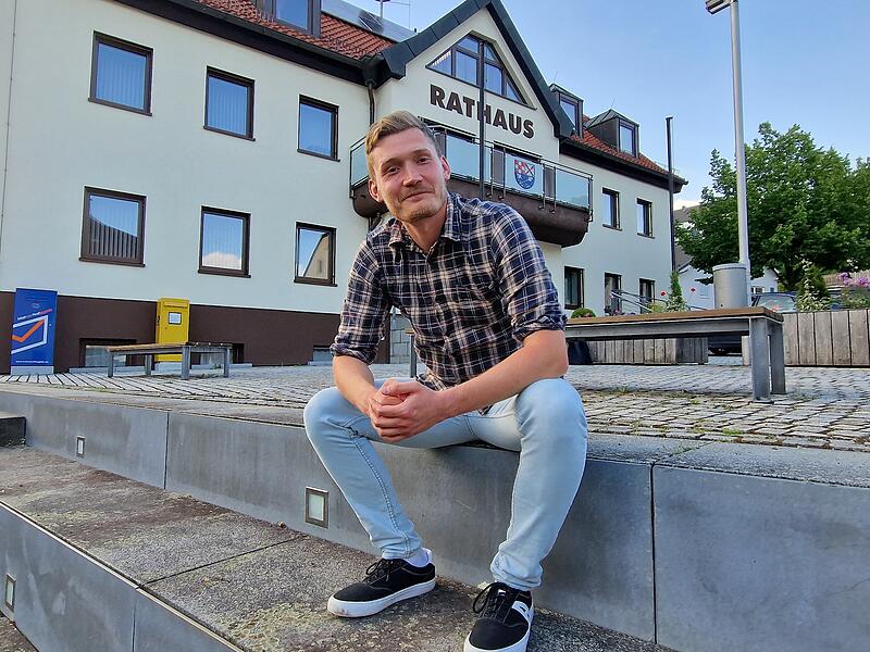 Christian Wagner ist der neue Gemeindejugendpfleger des Vereins Pro Jugend für den Markt Burkardroth. Christian Wagner ist der neue Gemeindejugendpfleger des Vereins Pro Jugend für den Markt Burkardroth.