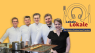 Das fünfköpfige Team im Gasthof Alex beweist: Sterneküche braucht keine Großstadt und erst recht kein Geschrei. Stattdessen: Die Ruhe des Frankenwaldes, regionale Produkte und eine ordentliche Portion Memes!