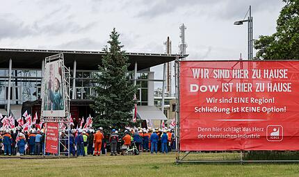 Protest gegen die Stilllegungspläne von Dow Chemical Protest gegen die Stilllegungspläne von Dow Chemical
