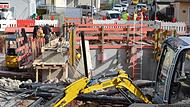 Beeindruckende Maßnahme: Im Bad Kissinger Stadtteil Arnshausen wird die Lollbachbrücke neu gebaut.