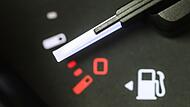 Tankanzeige im Auto Tankanzeige im Auto