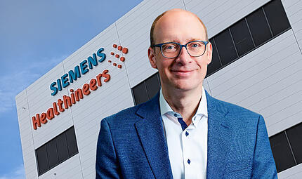 Siemens Healthineers entwickelt sein F&uuml;hrungsteam weiter: Vier neue Gesichter werden ab Juni neue Rollen innerhalb des Medizintechnik-Konzerns &uuml;bernehmen. Darunter der neue Chef f&uuml;r die Bildgebungs-Sparte Andreas Schneck.