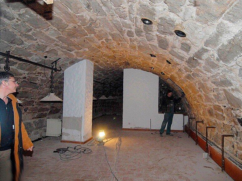 Albert Geinzer vom Bauamt im Gewölbekeller Albert Geinzer vom Bauamt im Gewölbekeller