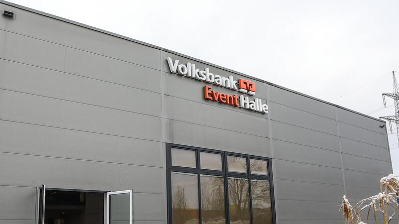 Die N&auml;rrischen Siedler machen den fulminanten Anfang in der Eventhalle im Forchheimer S&uuml;den. Ob sie dauerhaft das St&auml;tten-Vakuum ausf&uuml;llen wird, ist noch nicht klar. Zumal es noch eine gro&szlig;e Unbekannte gibt.Forchheim & Fr&auml;nkische Schweiz