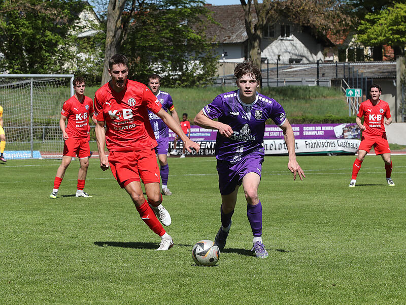 Paul Krau&szlig;old (rechts) besorgte die schmeichelhafte Bamberger Halbzeitf&uuml;hrung, Lucas Chrubasik lie&szlig; Cham sogar am Ausw&auml;rtssieg schnuppern.