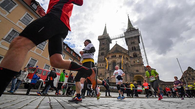Gutes Pflaster f&uuml;r L&auml;ufer: Der Domplatz ist ein Streckenh&ouml;hepunkt.