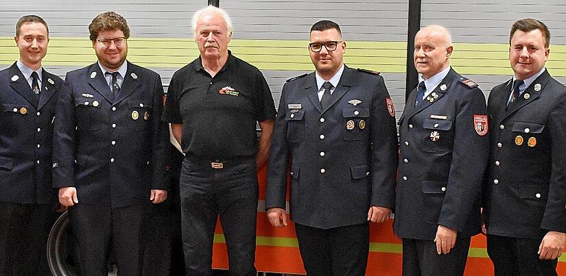 Das Bild zeigt Sebastian Emmert, Hans Schlereth, Winfried Kleinhenz, Ibrahim Sayah, Walter Emmert und Manuel Wurst. Das Bild zeigt Sebastian Emmert, Hans Schlereth, Winfried Kleinhenz, Ibrahim Sayah, Walter Emmert und Manuel Wurst.