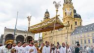 Prozession zu Fronleichnam in M&uuml;nchen