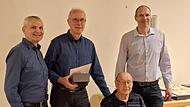 Für 50-jährige Mitgliedschaft ehrten Vorsitzender Martin Thürmer (links) und 2. Vorsitzender Ewald Band (rechts) Fred Mantel (2. v.l.) und Oswald Schmitt.