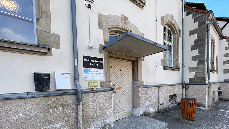Eingang zum ökumenischen Kinderhort der Diakonie Kulmbach