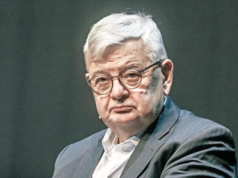 Joschka Fischer war von 1998 bis 2005 Deutschlands Bundesaußenminister. Ende Januar liest er beim Bamberger Literaturfestival. Joschka Fischer war von 1998 bis 2005 Deutschlands Bundesaußenminister. Ende Januar liest er beim Bamberger Literaturfestival.