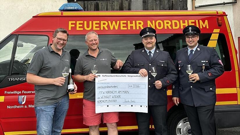 Spende An Die Feuerwehr Gemeinschaft Im Fokus spende-an-die-feuerwehr-gemeinschaft-im-fokus