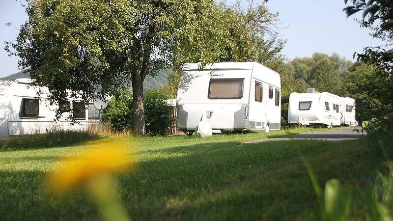Die Fränkische Schweiz bietet Campern und Wohnmobilisten viele idyllische Plätze - hier auf dem Campingplatz Bieger in Ebermannstadt.