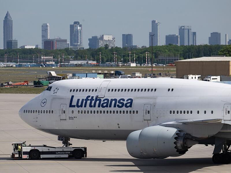 Lufthansa trotz Kerosin-Problemen auf Kurs