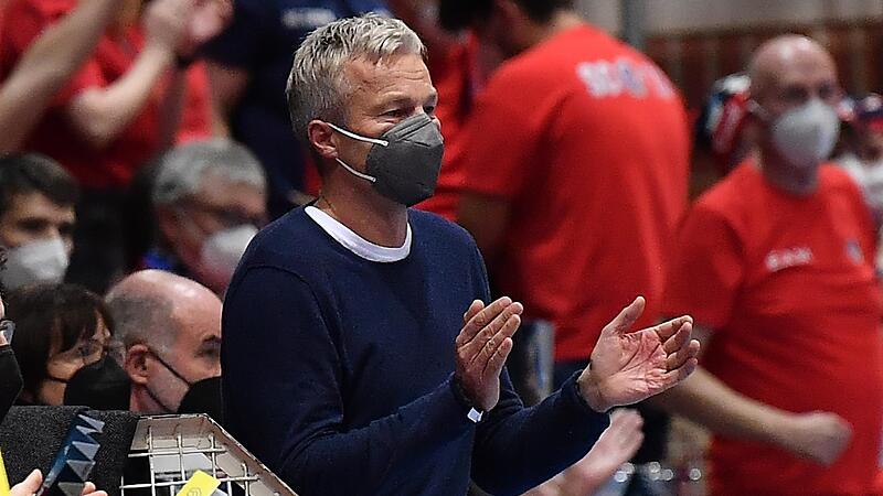 Bei einigen Heimspielen war Carsten Bissel heuer nicht begeistert, was seine Mannschaft, der HC Erlangen, da aufs Parkett brachte.