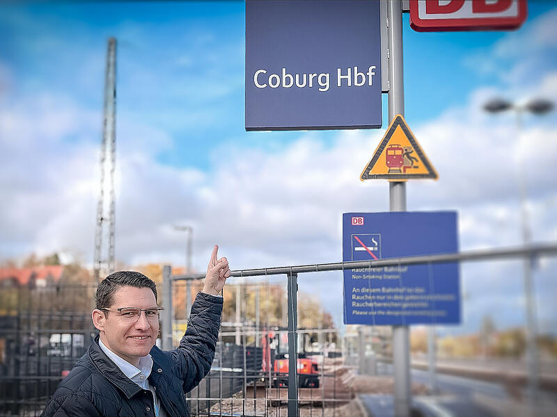 Neues Schild: Wird aus Bahnhof Coburg ein Hauptbahnhof