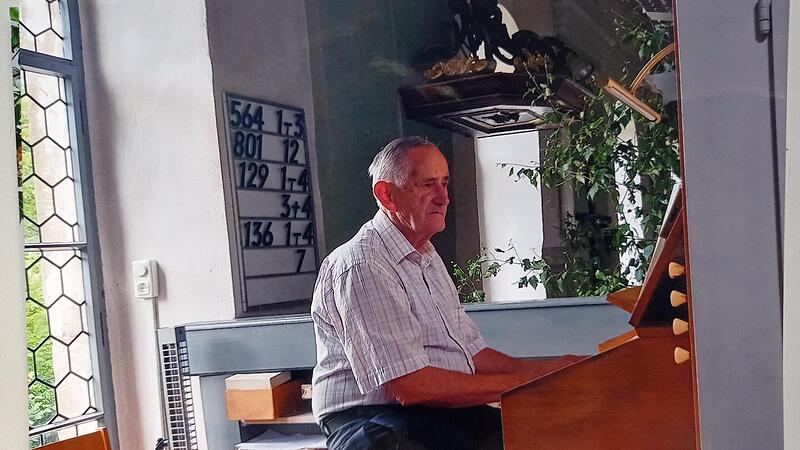 Gerhard Steinbrecher denkt auch nach 60 Jahren an den Orgeln des Landkreises nicht ans Aufhören.Forchheim & Fränkische Schweiz Gerhard Steinbrecher denkt auch nach 60 Jahren an den Orgeln des Landkreises nicht ans Aufhören.Forchheim & Fränkische Schweiz