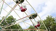 Immer eine Attraktion: Das Riesenrad auf dem Annafest.