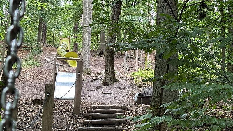Der Abenteuerspielplatz erstreckt sich zwischen den oberen und unteren Kellern. Ein kleiner Abschnitt des oberen Teils ist nun vorerst gesperrt.