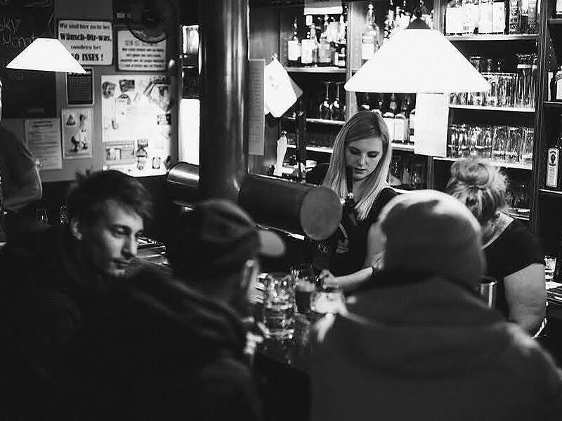 The Blueberry Hill Pub in Gefahr: Bilder aus rund 11 JahrenThe Blueberry Hill Pub in Gefahr: Bilder aus rund 11 Jahren