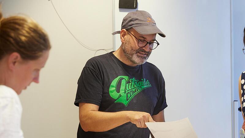 Einen Workshop mit dem Comiczeichner Michael Jordan bietet das Erlanger Stadtmuseum an. Einen Workshop mit dem Comiczeichner Michael Jordan bietet das Erlanger Stadtmuseum an.