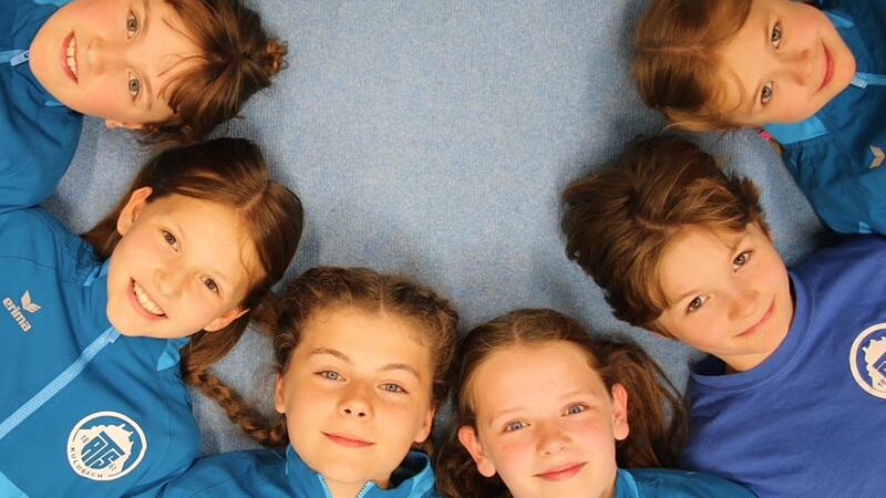 Betti Straubinger, Sarah Dre&szlig;el, Lia Heidebring, Anna Stubrach, Frederik Deichsel und Franziska Deichsel.