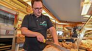 Trotz des &bdquo;gruseligen&ldquo; Zukunftsszenarios bleibt B&auml;ckerei-Inhaber Maximilian Ley optimistisch: &bdquo;Unseren Familienbetrieb gibt es seit 327 Jahren &ndash; irgendwie werden wir auch das &uuml;berleben.&ldquo;