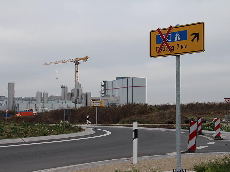 Neue Trasse der Staatsstraße 2205 zwischen Coburg und Wiesenfeld