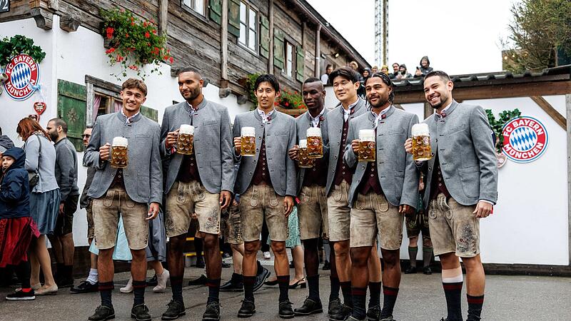 Besuch des FC Bayern München auf dem Oktoberfest