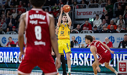 Jonas Mattisseck f&uuml;hlt sich gegen die Bamberg Baskets wohl. Am Sonntagnachmittag stellte er mit 22 Punkten eine neue BBL-Bestmarke auf.