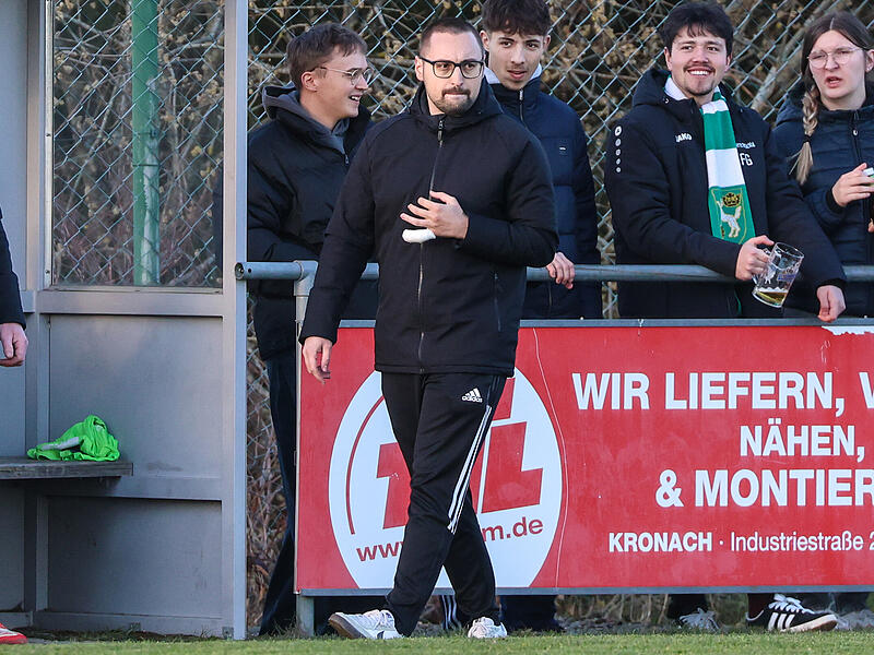 Seit dieser Saison Cheftrainer bei der SG Wolfers-/Neuengr&uuml;n/Nurn: Dennis Hader