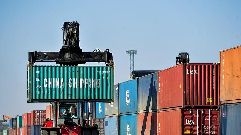 Die vielen Importe aus China sind US-Pr&auml;sident Donald Trump ein Dorn im Auge.