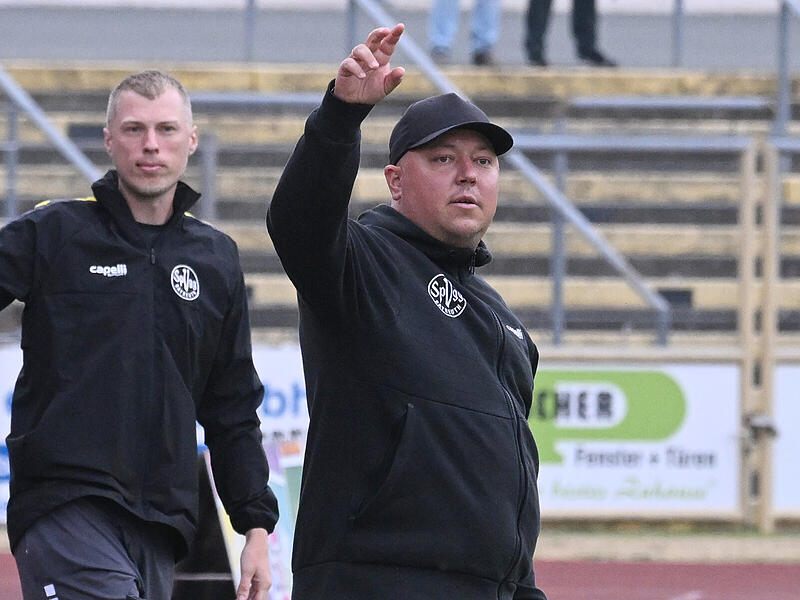 Sport Fußball Saison 2026 / 2027 Regionalliga Bayern Privatspiel am Sonntag 05.07.2026 Spielort Hans-Walter-Wild-Stadion Bayreuth Spielbeginn 13.30 h SpVgg Bayreuth gegen SpVgg Greuther Fürth Halbzeitergebnis 0:0 Endstand 1:0 Lukas Kling Trainer Sport Fußball Saison 2026 / 2027 Regionalliga Bayern Privatspiel am Sonntag 05.07.2026 Spielort Hans-Walter-Wild-Stadion Bayreuth Spielbeginn 13.30 h SpVgg Bayreuth gegen SpVgg Greuther Fürth Halbzeitergebnis 0:0 Endstand 1:0 Lukas Kling Trainer