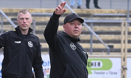 Sport Fußball Saison 2026 / 2027 Regionalliga Bayern Privatspiel am Sonntag 05.07.2026 Spielort Hans-Walter-Wild-Stadion Bayreuth Spielbeginn 13.30 h SpVgg Bayreuth gegen SpVgg Greuther Fürth Halbzeitergebnis 0:0 Endstand 1:0 Lukas Kling Trainer Sport Fußball Saison 2026 / 2027 Regionalliga Bayern Privatspiel am Sonntag 05.07.2026 Spielort Hans-Walter-Wild-Stadion Bayreuth Spielbeginn 13.30 h SpVgg Bayreuth gegen SpVgg Greuther Fürth Halbzeitergebnis 0:0 Endstand 1:0 Lukas Kling Trainer