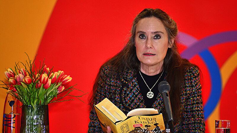 Tanja Kinkel las beim Bamberger Literaturfestival aus ihrem neuen RomanDer Bahnausbau in Bamberg