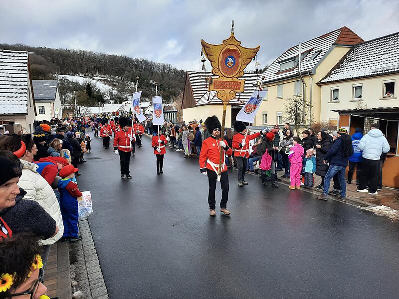 Rosenmontagszug in Aura