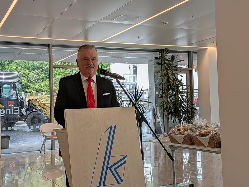 Zweckverband Klinikum dankt Söllner Zweckverband Klinikum dankt Söllner