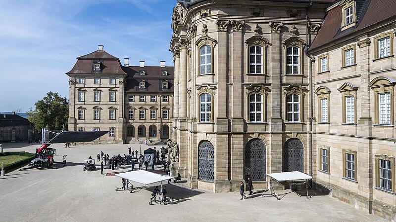 Dreharbeiten f&uuml;r die Netflix-Serie "Die Kaiserin" auf Schloss Weissenstein in Pommersfelden