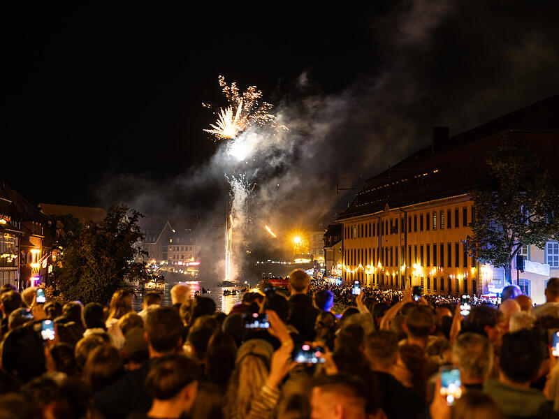 Feuerwerk über der Regnitz: So endet die Sandkerwa 2026. Feuerwerk über der Regnitz: So endet die Sandkerwa 2026.